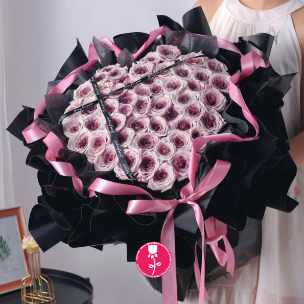 FloraHK 烏梅子醬曼塔玫瑰芭蕾風生日花束